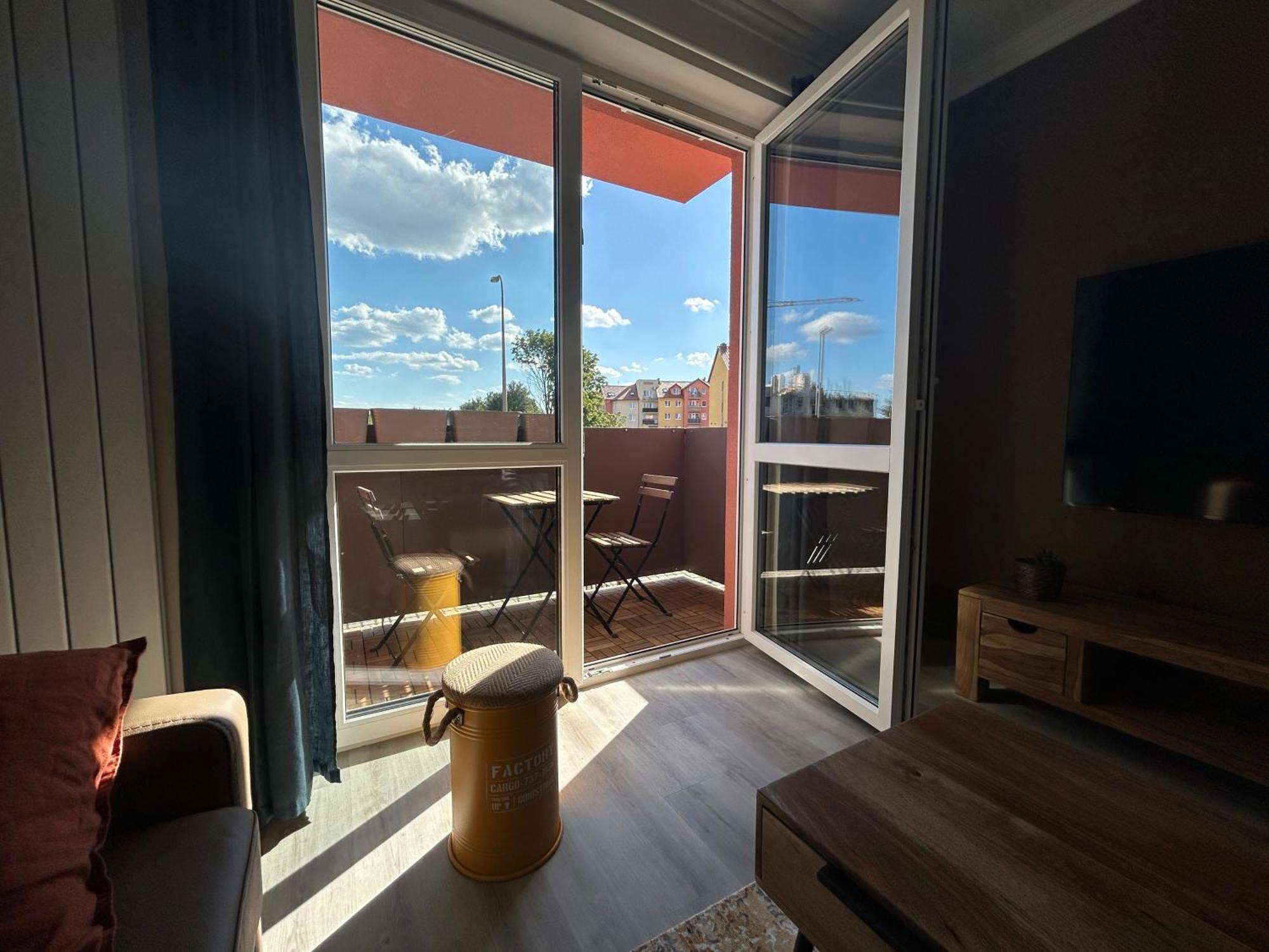 Przytulny Apartament Lubiń Esterno foto