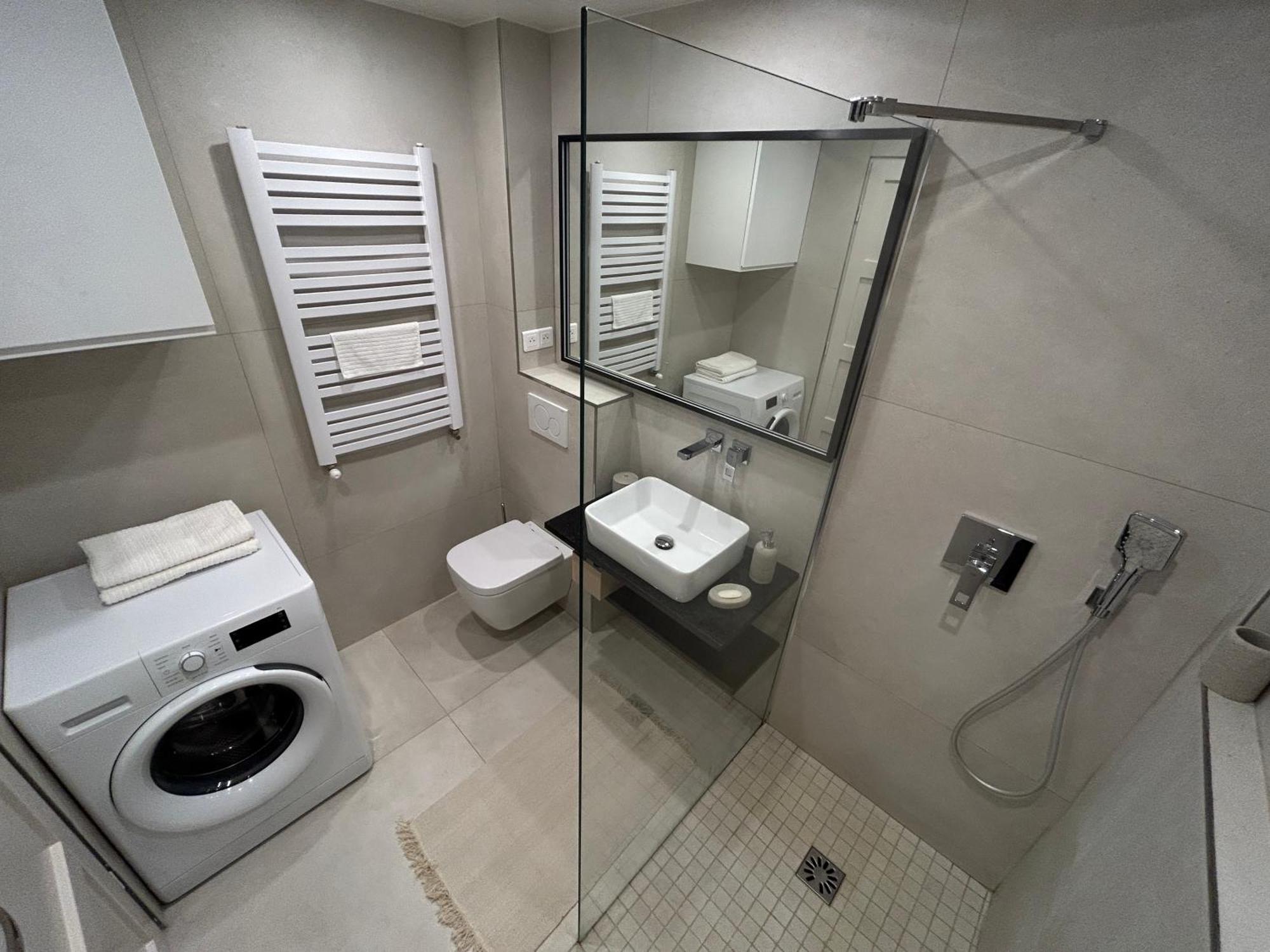 Przytulny Apartament Lubiń Esterno foto